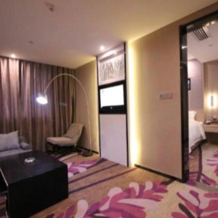 Lavande Hotel Nanchang Ai XI Hu Subway East Station Branch Exterior foto